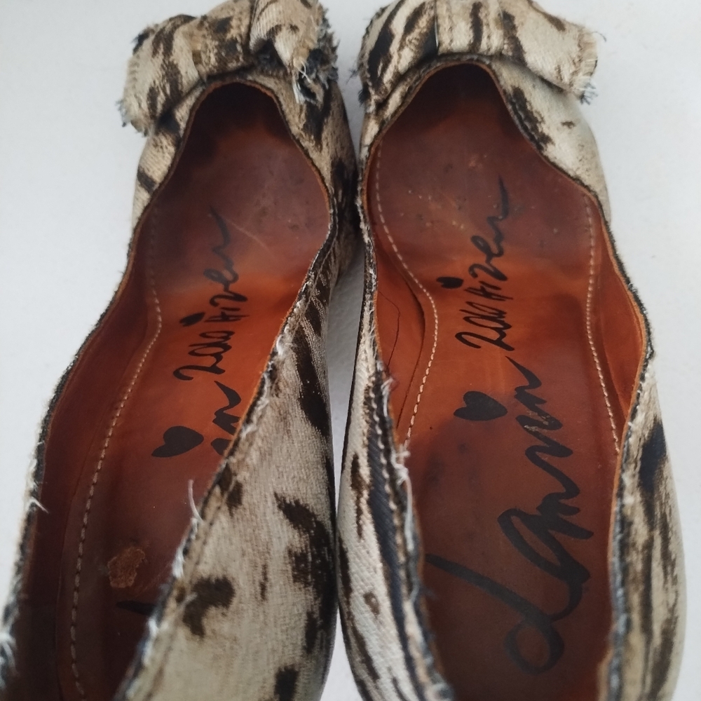 LANVIN ANIMAL PRINT PUMP'S WITH BOW - Picture 6 of 9
